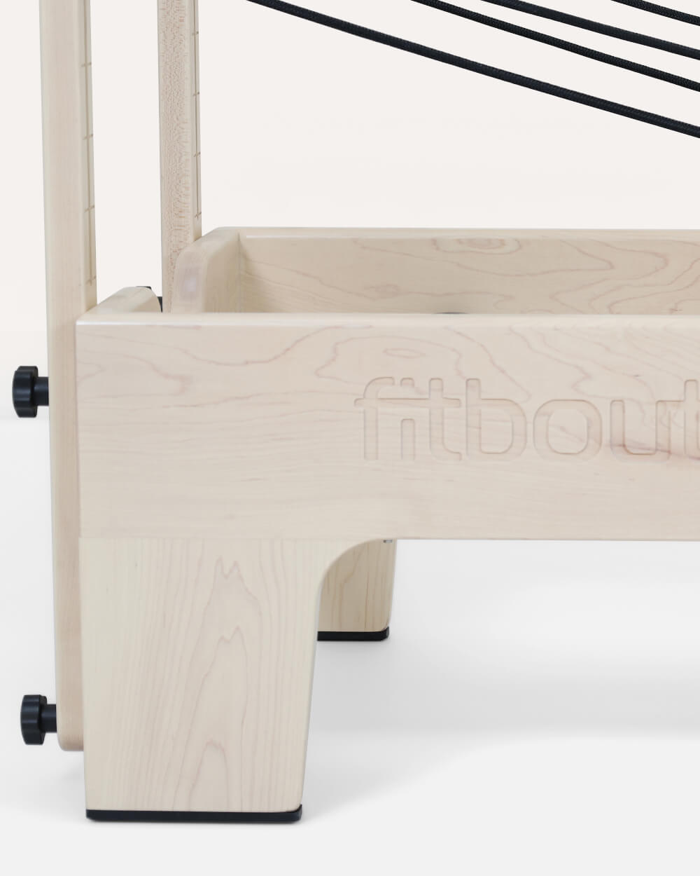 FitBoutique I Perlino Reformer's Maple Wood Frame with a solid and a refined finish
