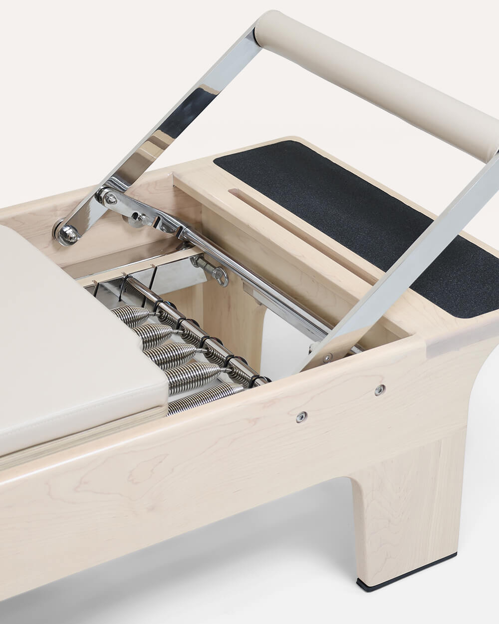 FitBoutique I Perlino Reformer's Spring Mechanism and Footbar